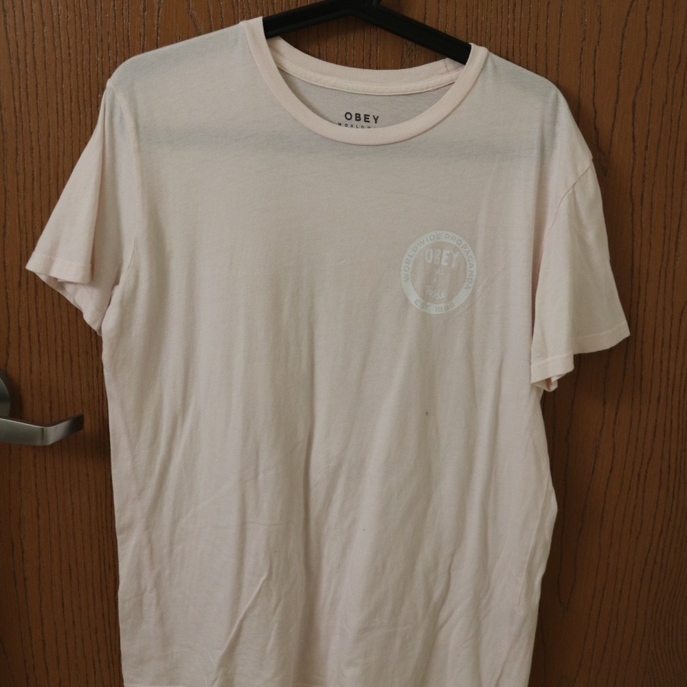 OBEY T-shirt
